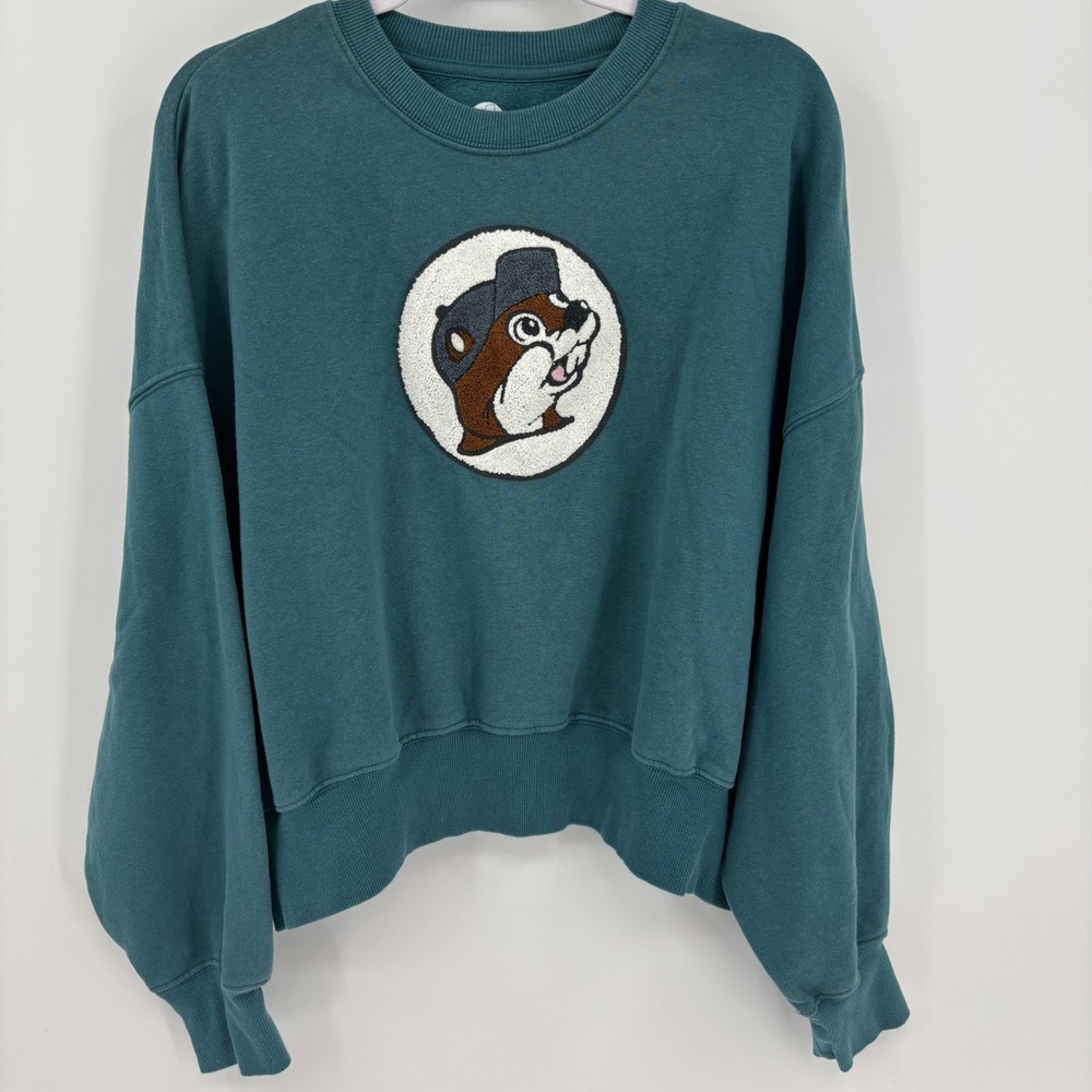 Buc-ee's Sweatshirt Women Large Teal Cropped Chenille Beaver Patch Crewneck